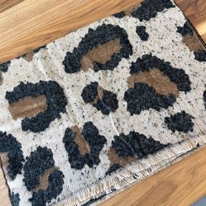 Leopard scarf
